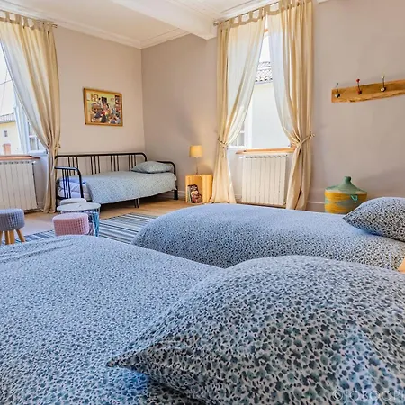 Ostal Cassinia לינה וארוחת בוקר 3*