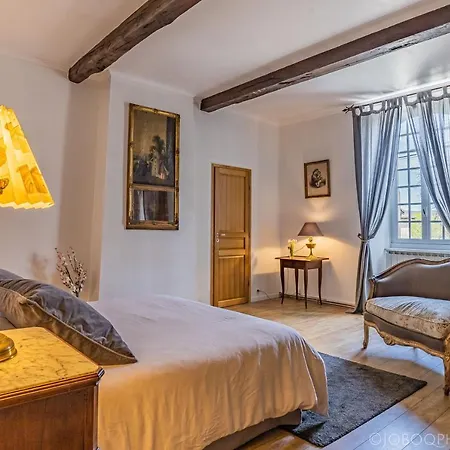 Ostal Cassinia לינה וארוחת בוקר 3*