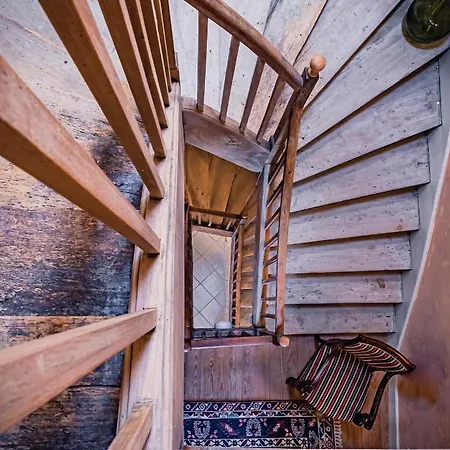 לינה וארוחת בוקר Ostal Cassinia