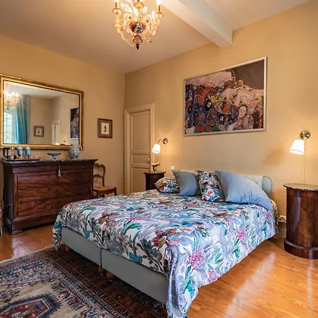 Ostal Cassinia לינה וארוחת בוקר