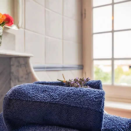 Ostal Cassinia לינה וארוחת בוקר 3*